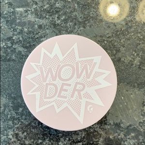 Glossier Wowder (G5-G7)